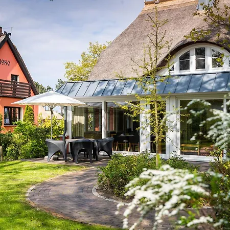 Apartment Haus Strandeiche 02 *