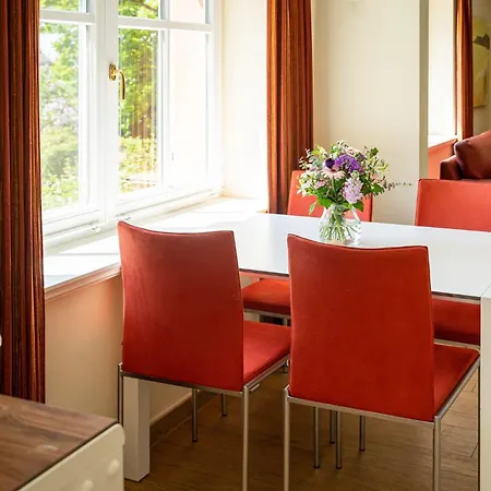 Haus Strandeiche 02 * Ahrenshoop