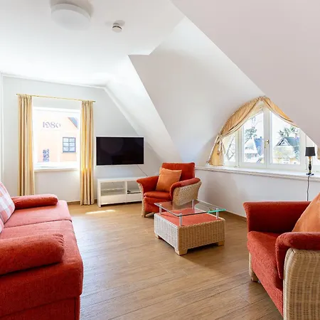 Haus Strandeiche 02 * Ahrenshoop